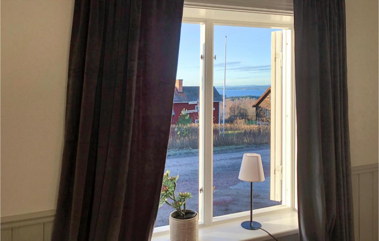 Cozy Home In Raettvik With Kitchen Eksteriør bilde