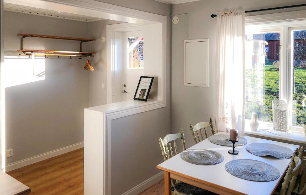 Cozy Home In Raettvik With Kitchen Eksteriør bilde